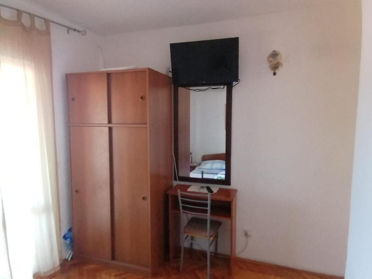 Apartments Piko2 Jelsa  Extérieur photo