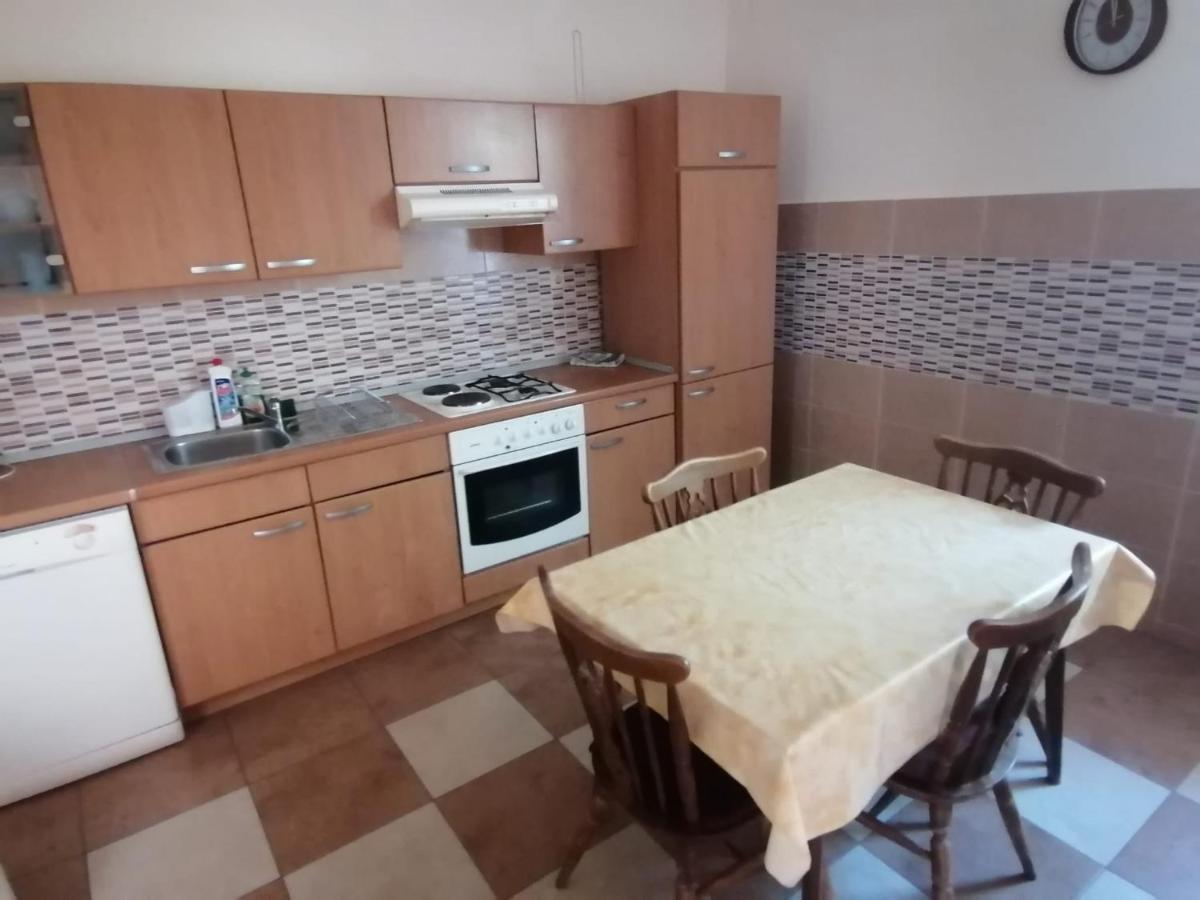 Apartments Piko2 Jelsa  Extérieur photo
