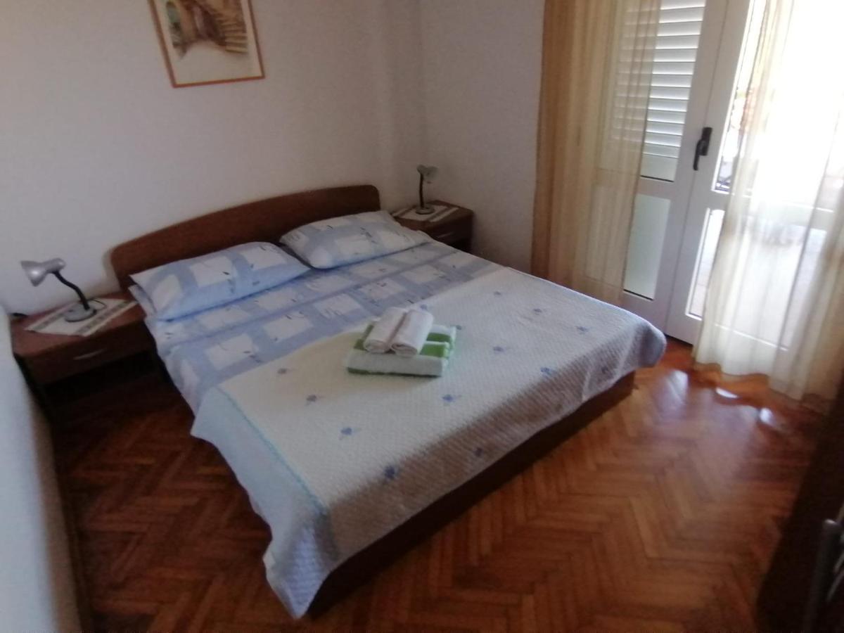 Apartments Piko2 Jelsa  Extérieur photo